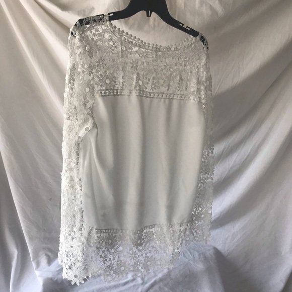 Beautiful feminine lacy blouse - Picture 1 of 5